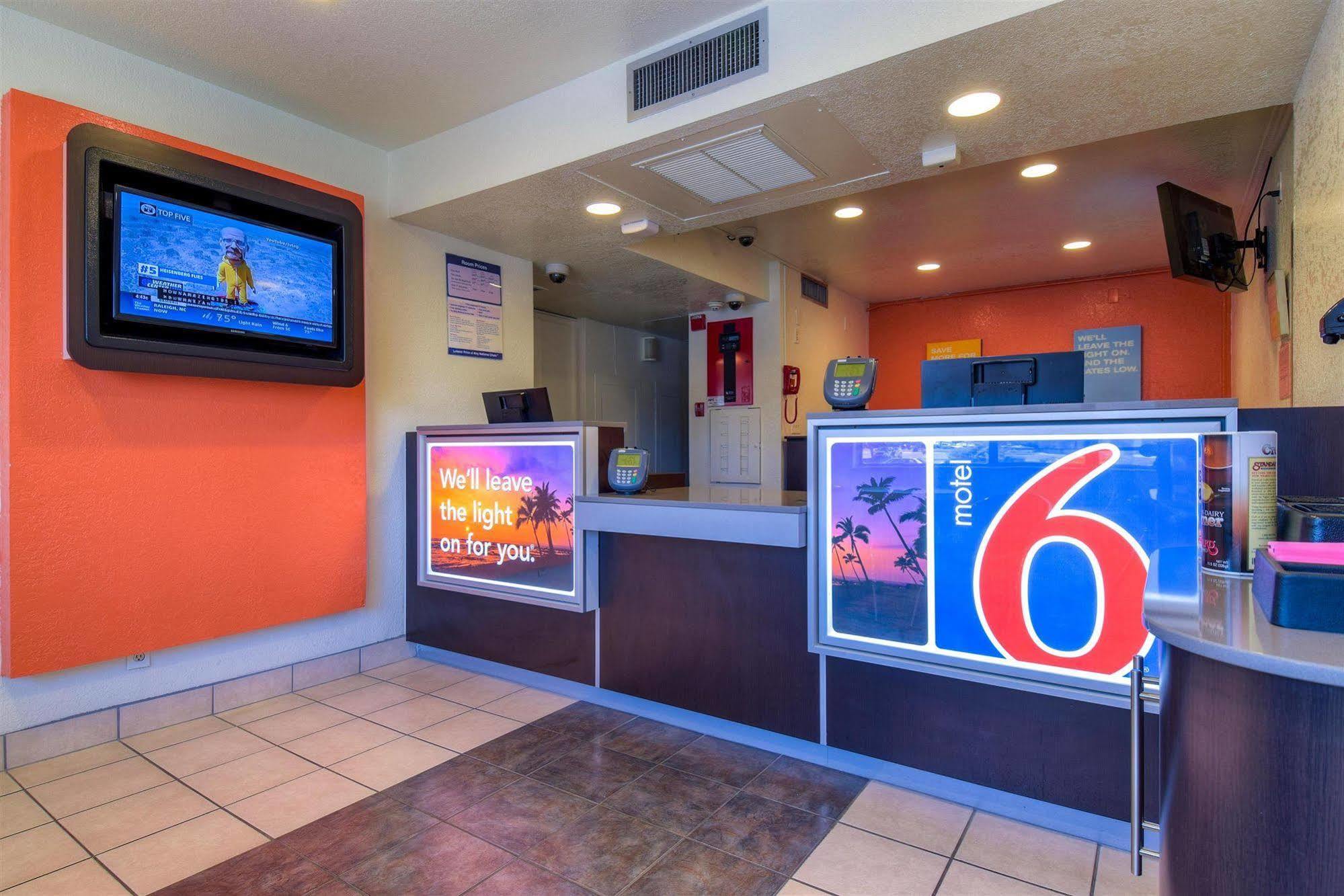 Motel 6-Jurupa Valley, Ca - Riverside West Zewnętrze zdjęcie