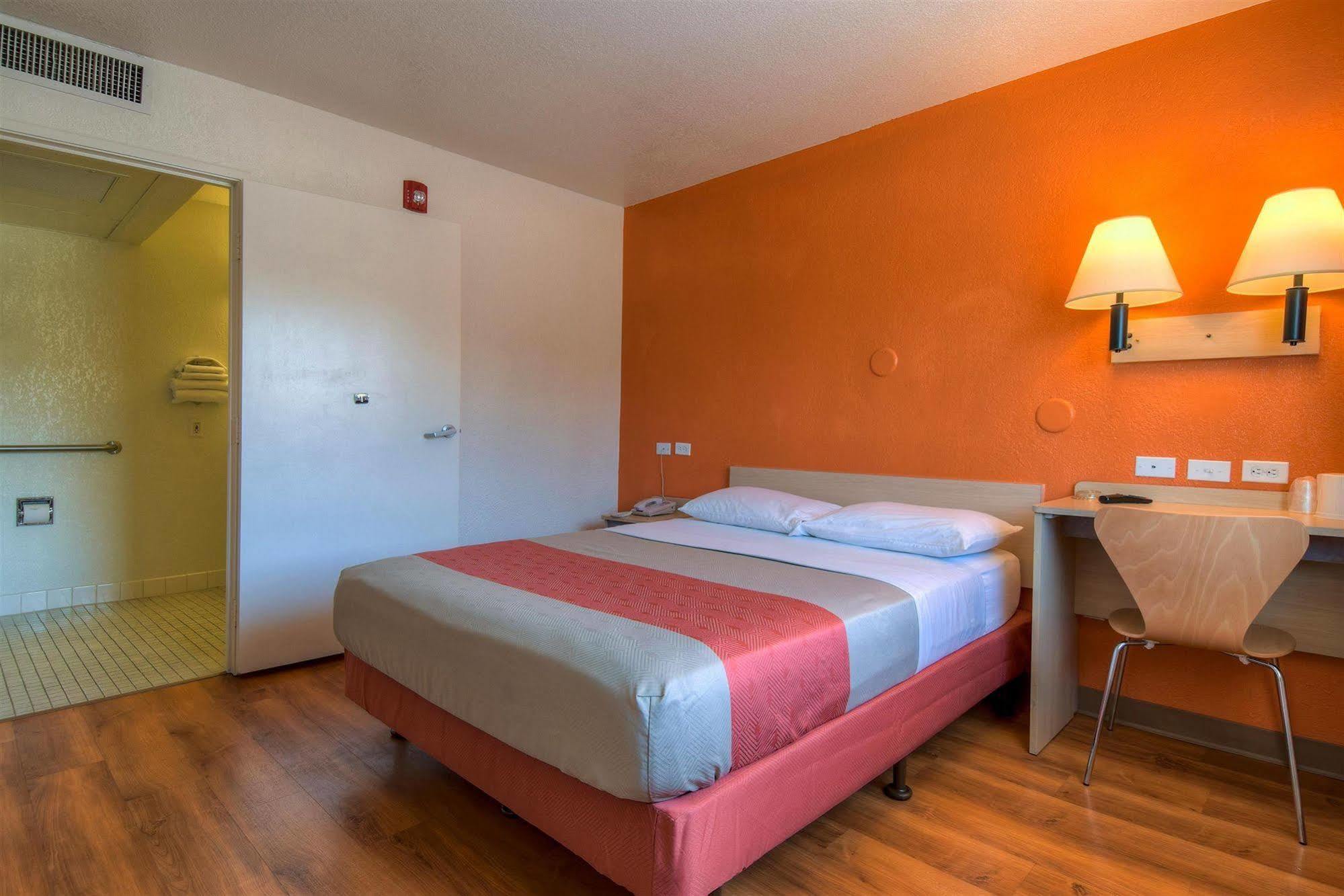Motel 6-Jurupa Valley, Ca - Riverside West Zewnętrze zdjęcie