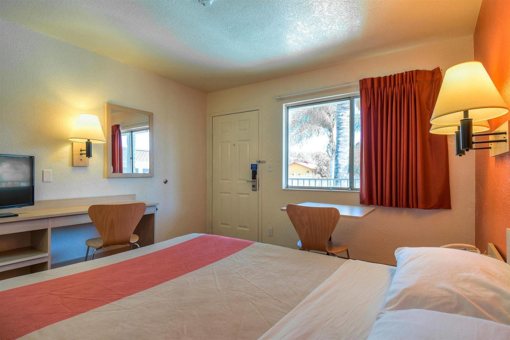 Motel 6-Jurupa Valley, Ca - Riverside West Zewnętrze zdjęcie