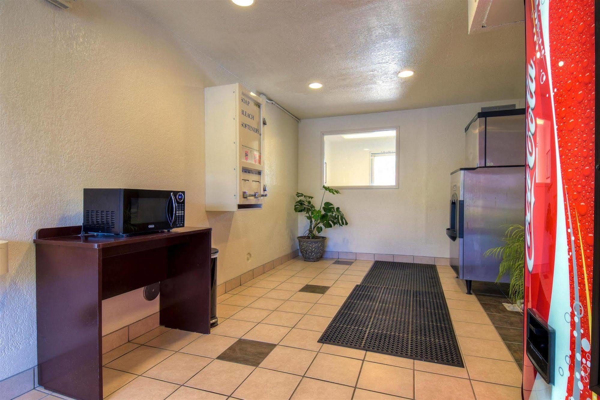 Motel 6-Jurupa Valley, Ca - Riverside West Zewnętrze zdjęcie